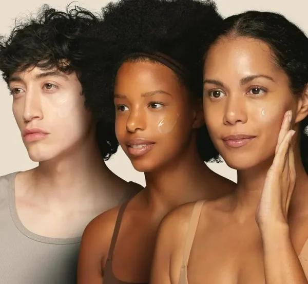 Common Exfoliating Solution & Hyaluronic Facial Treatment